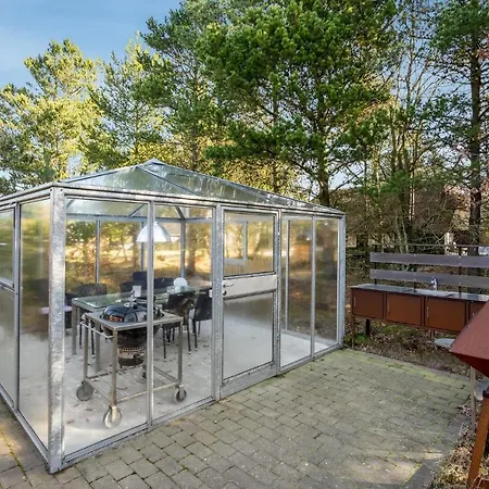 Feriehus Three-bedroom In