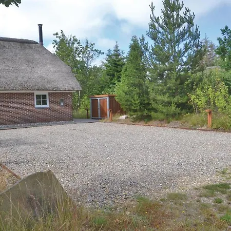 Holiday home Three-bedroom In *