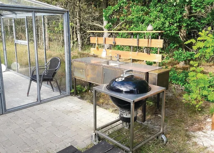 Holiday home Three-bedroom In